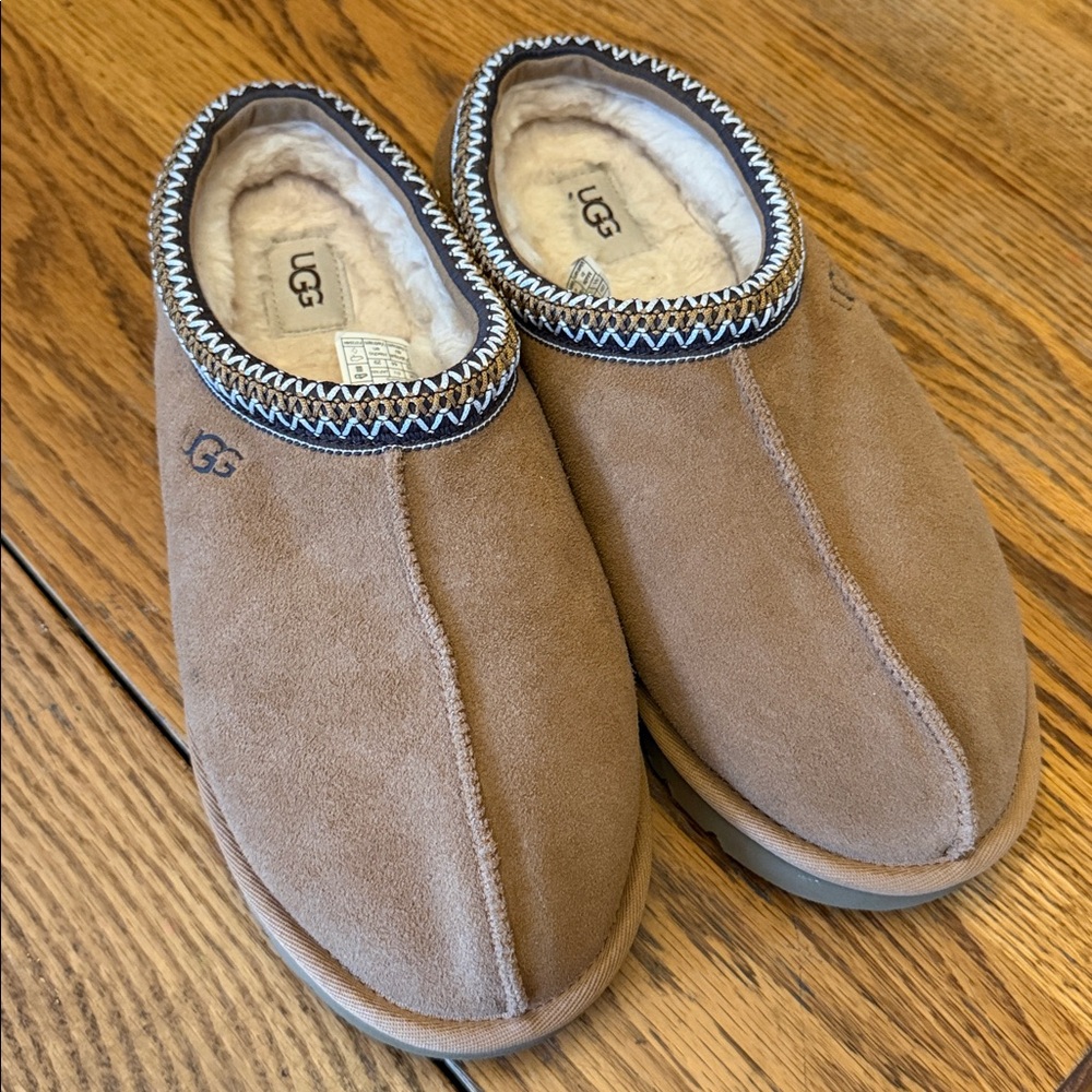 UGG Tasman never worn men’s 11